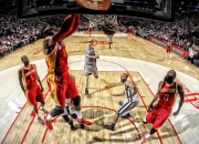 开云棋牌-斯通斯一锤定音，尼斯生死战掀翻银河战舰