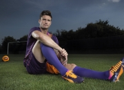 开云棋牌官方-东契奇客场统治级表现，独行侠力克骑士展现冠军相