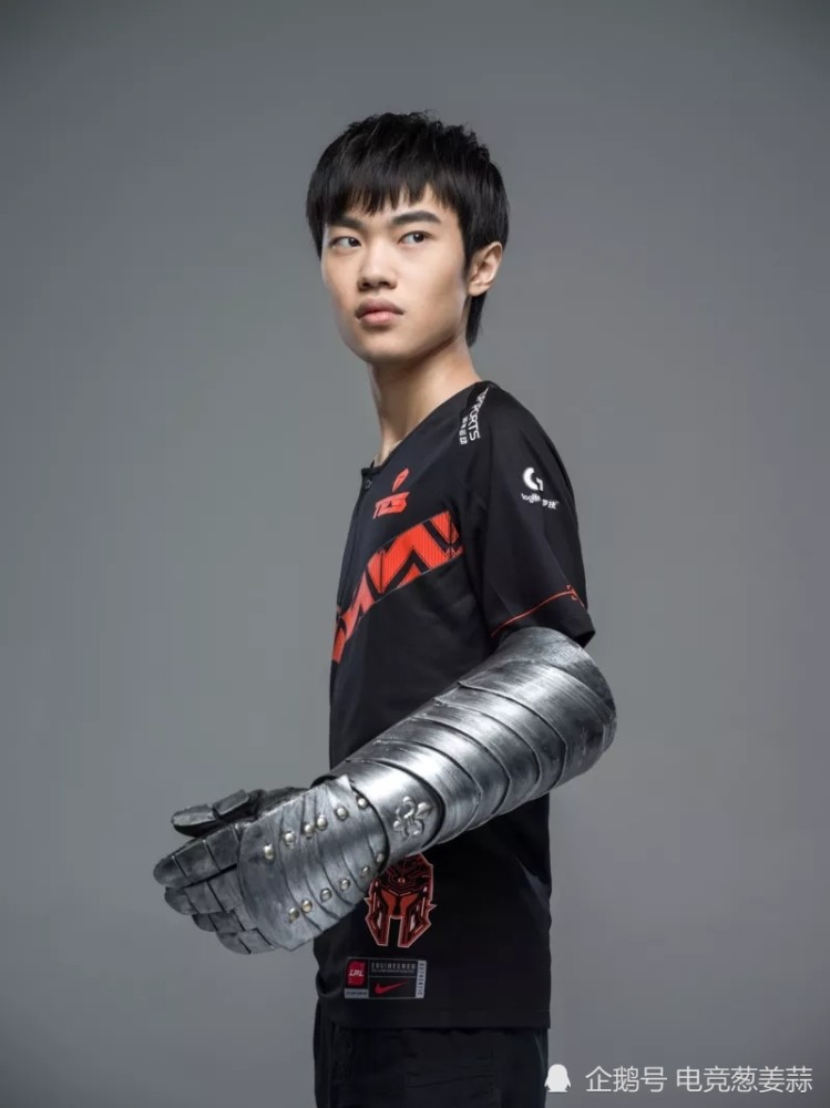 关于C9逆转JDG，Caps高光表现的信息