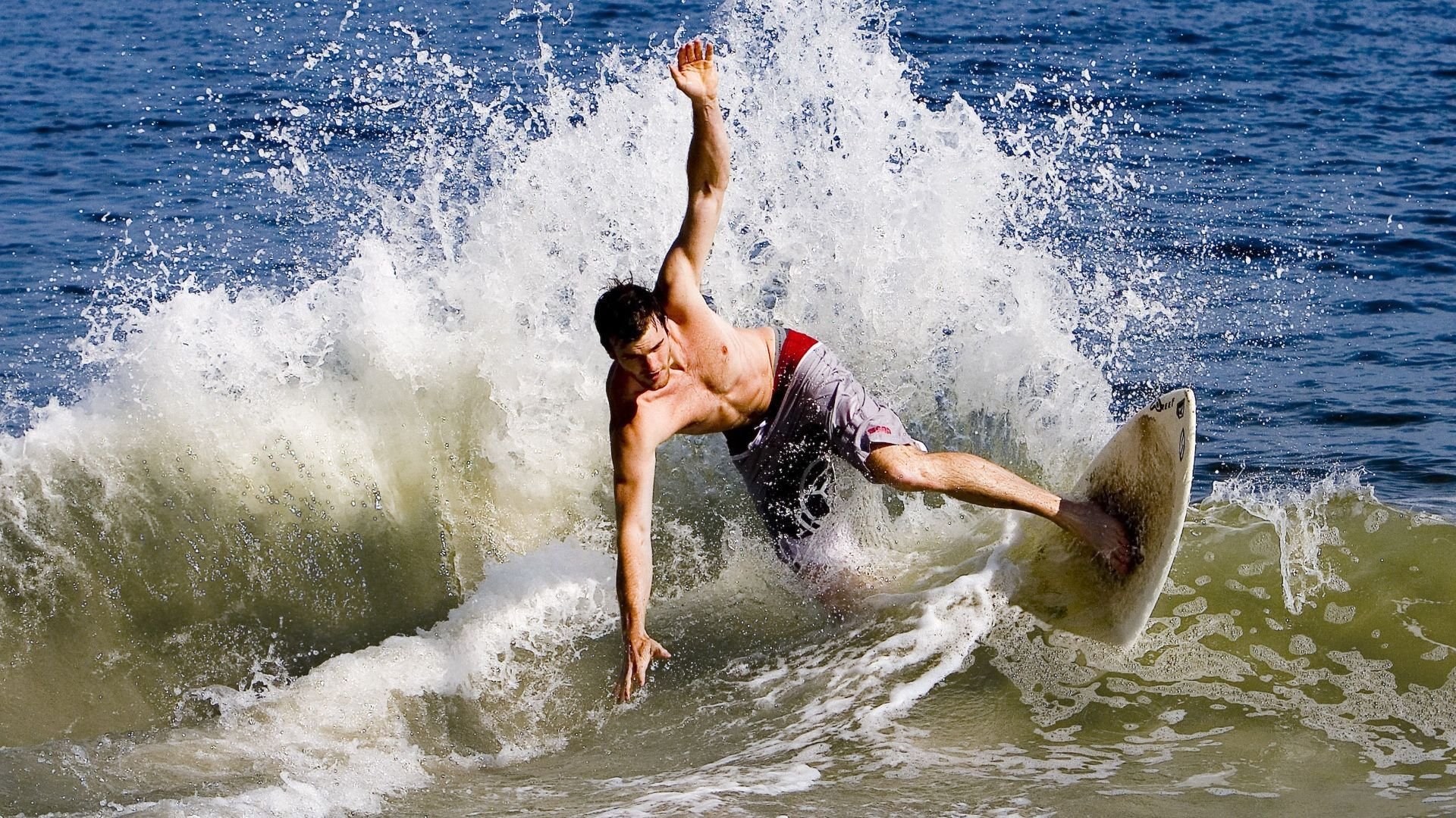 奥斯梅恩一锤定音!爱尔兰逆转哥伦比亚,书写历史性争冠战胜利